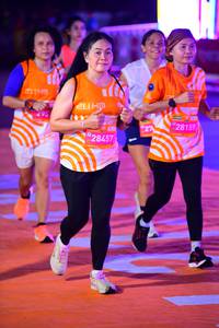 BIB: 211, 2114, 28457, 28159
                            <button type="button" onclick="openModal(23072504)" class="btn btn-primary btn-sm float-right btn-popup" data-toggle="modal" data-target=".modal-high-quality">
                        <i class="fas fa-shopping-cart"></i> Add to Cart
                    </button>
                                            <button type="button" onclick="isThisMe(23072504, true)" class="btn btn-success btn-sm float-right btn-popup btn-isme hidden" data-toggle="tooltip" data-placement="bottom" title="นี่คือรูปของคุณใช่ไหม คลิกที่นี่เพื่อเอาเข้าอัลบั้ม">
                        <i class="fas fa-plus"></i> Add to album
                    </button>
                    <button type="button" onclick="isThisMe(23072504, false)" class="btn btn-warning btn-sm float-right btn-popup btn-isnotme hidden">
                        <i class="fas fa-ban"></i> Remove from album
                    </button>
